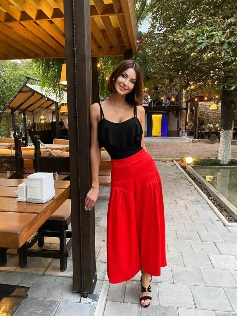 Ilona Profile image 2