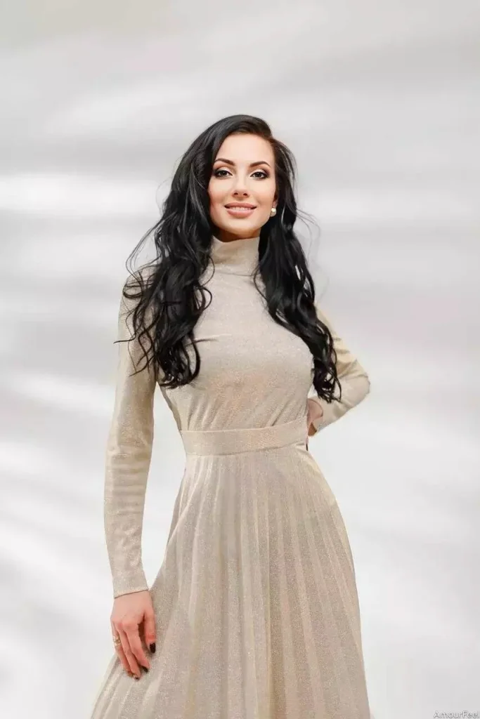 Ilona Profile image 3
