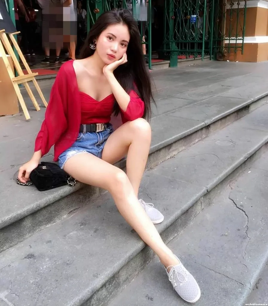 Alina Profile image 1