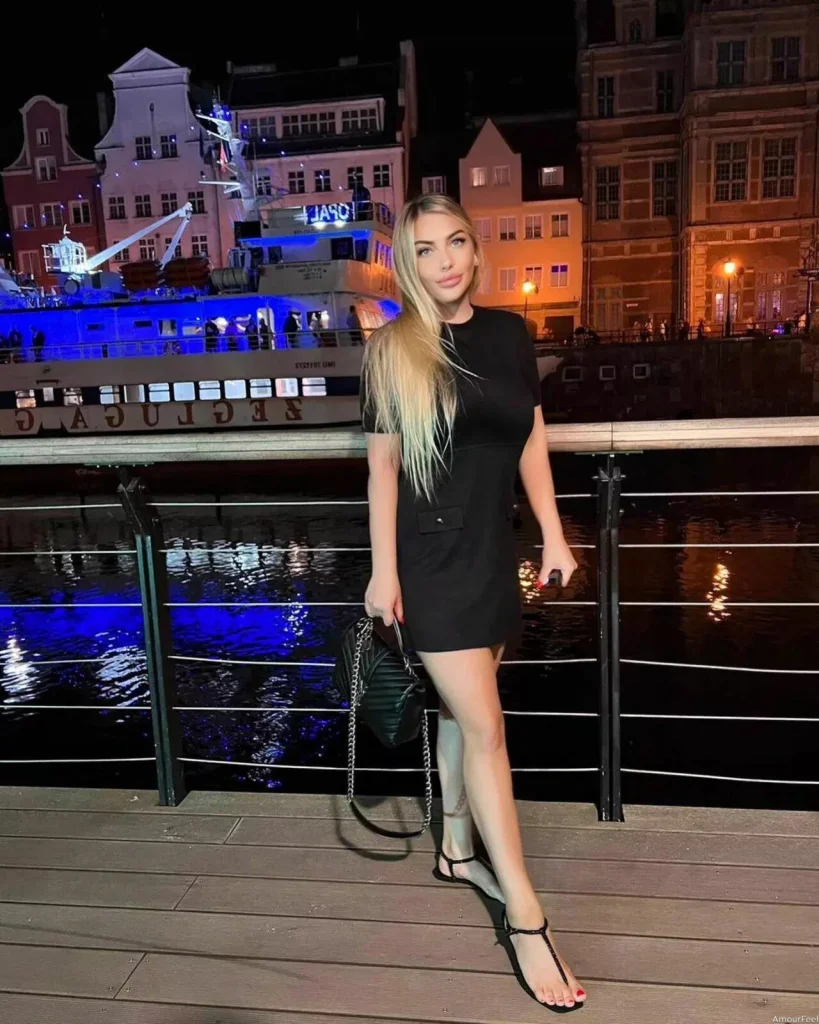 Alla Profile image 2
