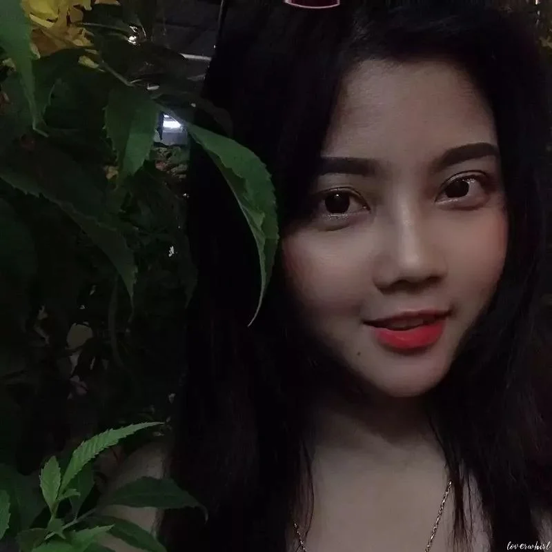 Luna Profile image 1