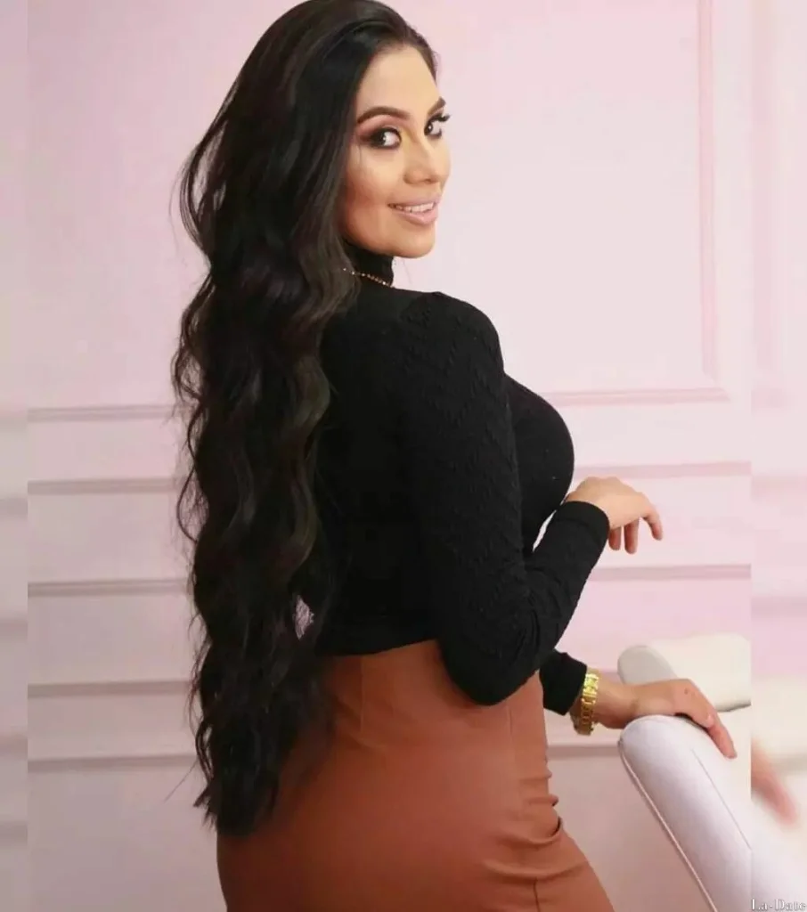 Viviana Profile image 4