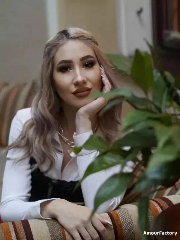 Alena Profile image 4